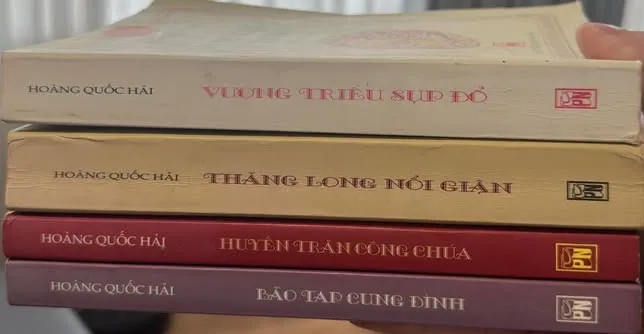 Bìa sách Bão táp triều Trần